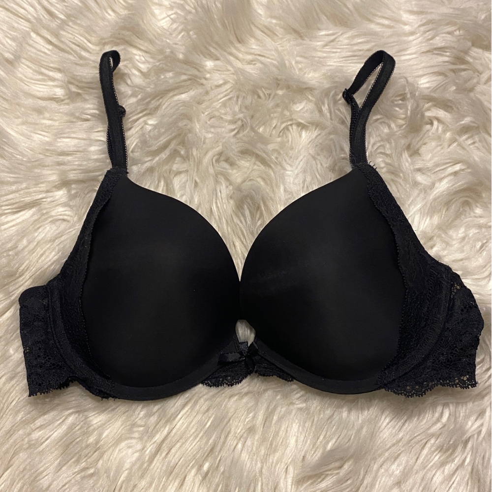 Victoria’s Secret 34C Bra Black Dream Angels Push-Up Underwire Back Closure